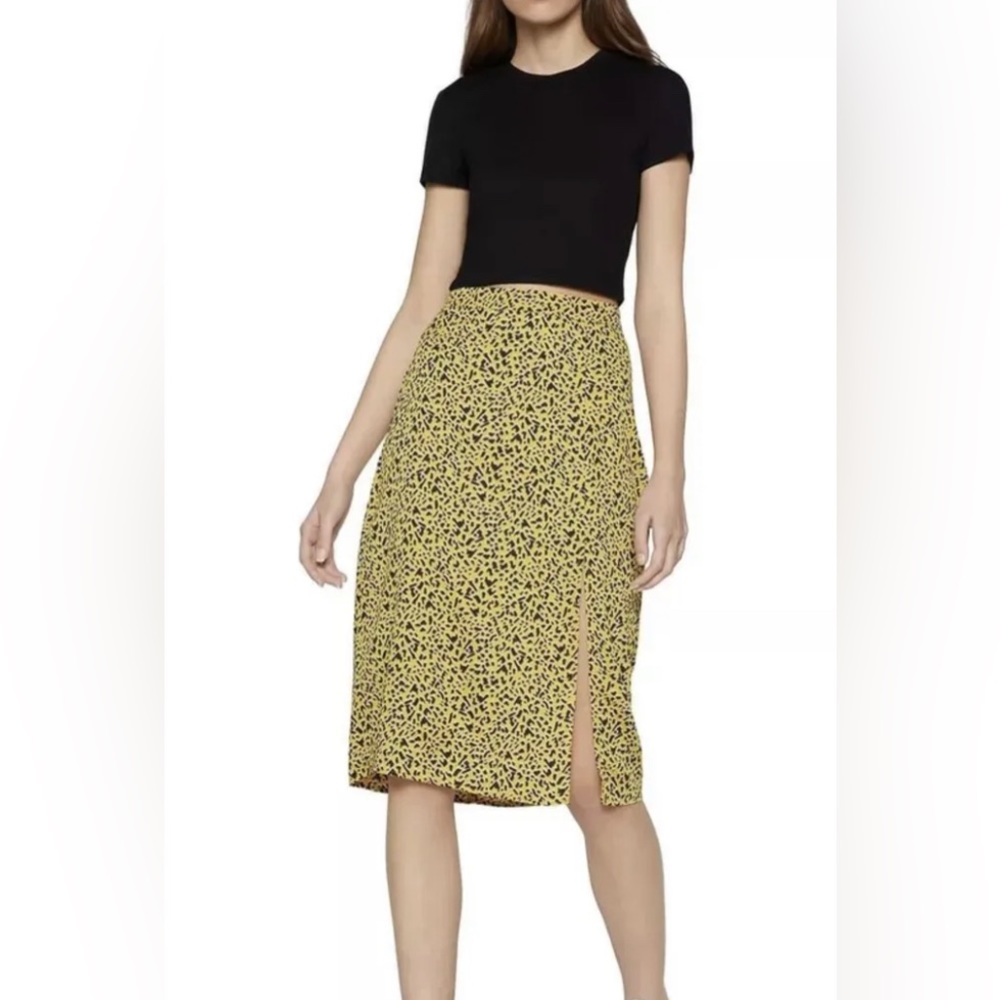 BCBGENERATION yellow printed front-slit skirt size 4